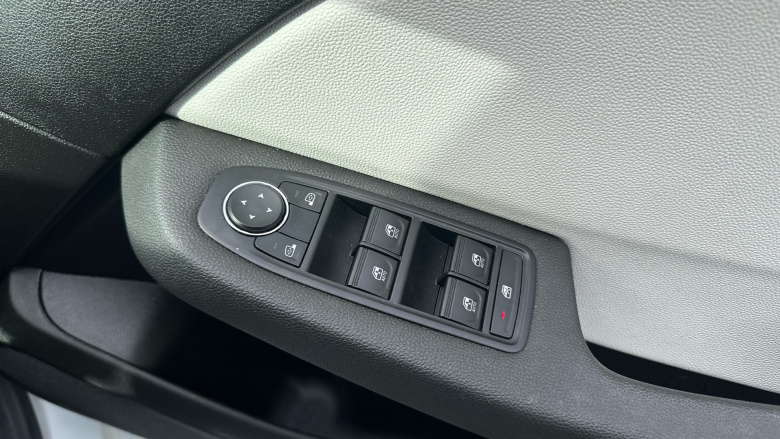 Renault Clio 1.6 E-TECH full hybrid 145 Techno 5dr Auto Hybrid Hatchback